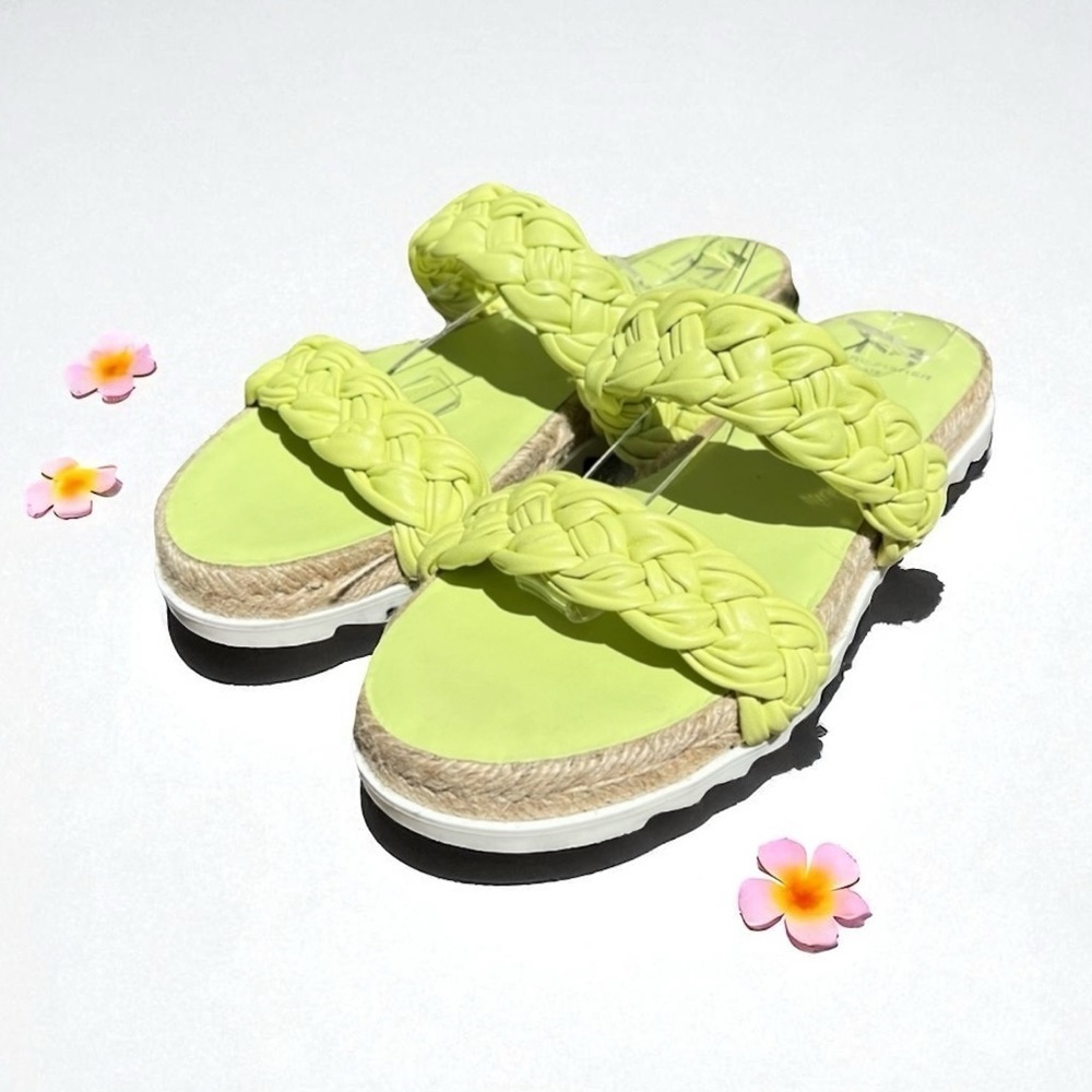 🌻NEW Marc Fisher Green "Jaimee" Leather Slide Sandals Size 5